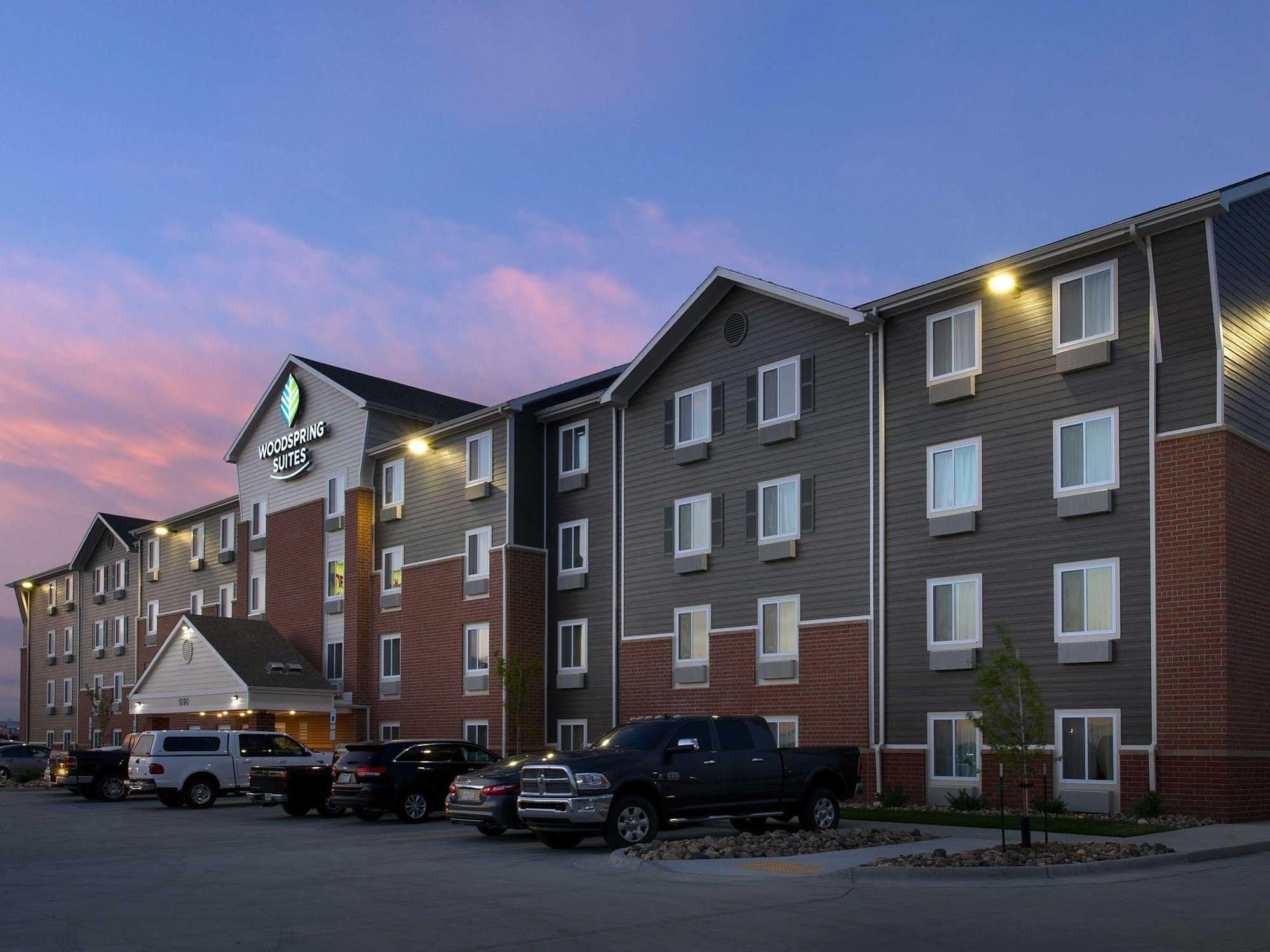 Woodspring Suites Fargo North Near Ndsu Εξωτερικό φωτογραφία