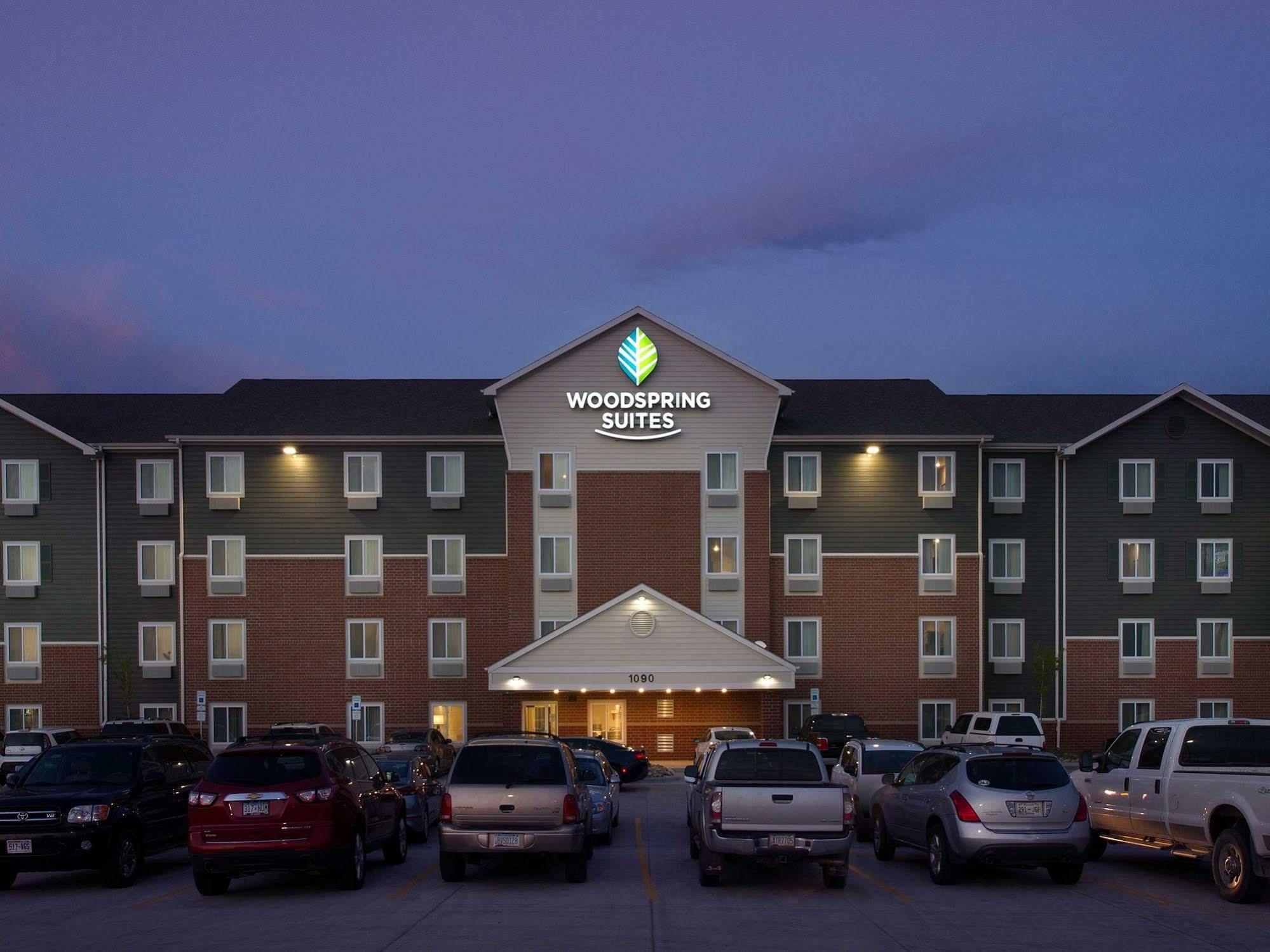 Woodspring Suites Fargo North Near Ndsu Εξωτερικό φωτογραφία