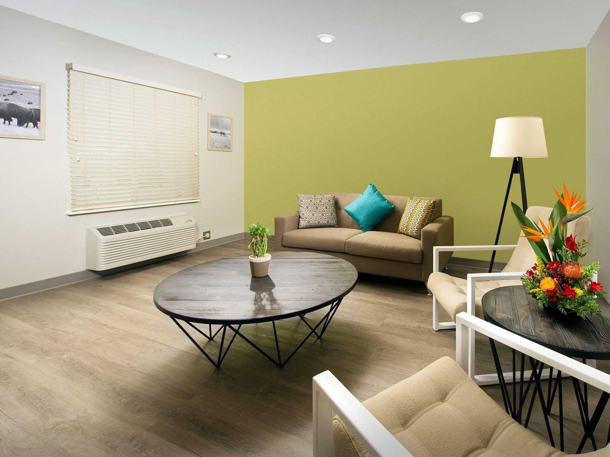 Woodspring Suites Fargo North Near Ndsu Εξωτερικό φωτογραφία