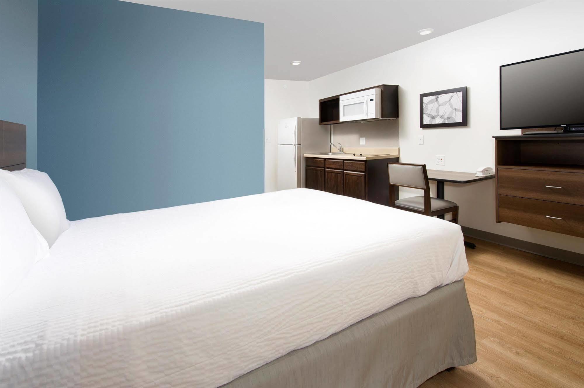 Woodspring Suites Fargo North Near Ndsu Εξωτερικό φωτογραφία